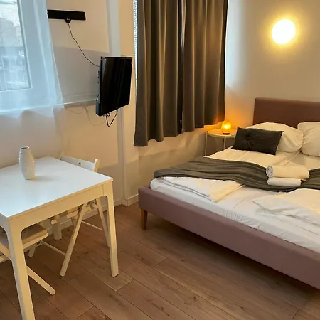 Stylish In Friesenplatz, Heart Of Daire