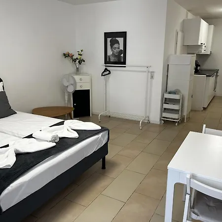 Stylish In Friesenplatz, Heart Of Daire *