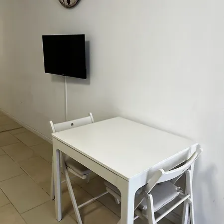 Stylish In Friesenplatz, Heart Of Apartment *